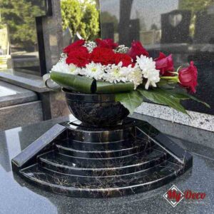 Doniczka na Kwiaty ze Schodkami na Grób czarno-złota nakrapiana MD898