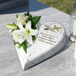 Biała doniczka na cmentarz serce