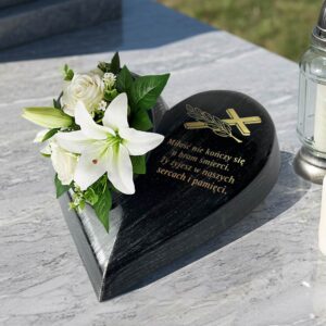 Czarno-srebrna doniczka serce