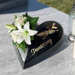Czarno-srebrna doniczka serce